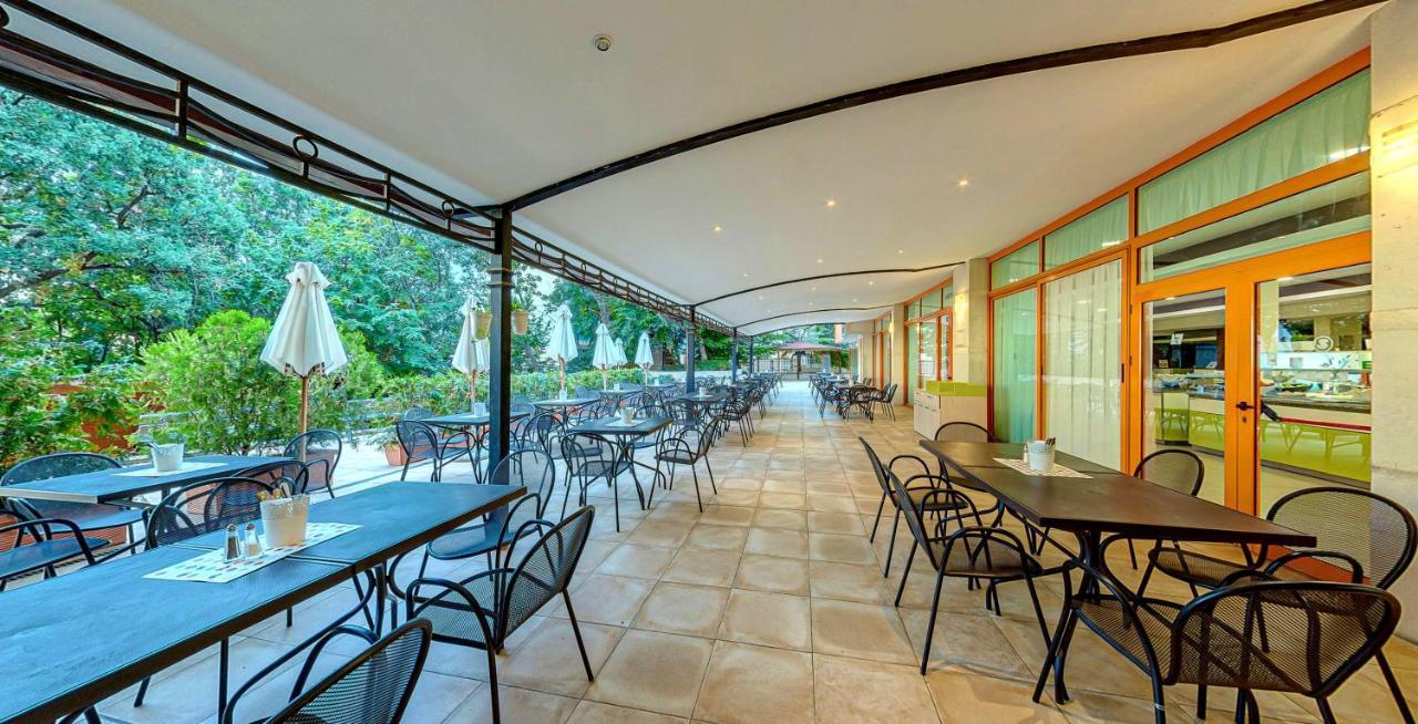 Sunrise Hotel Warna