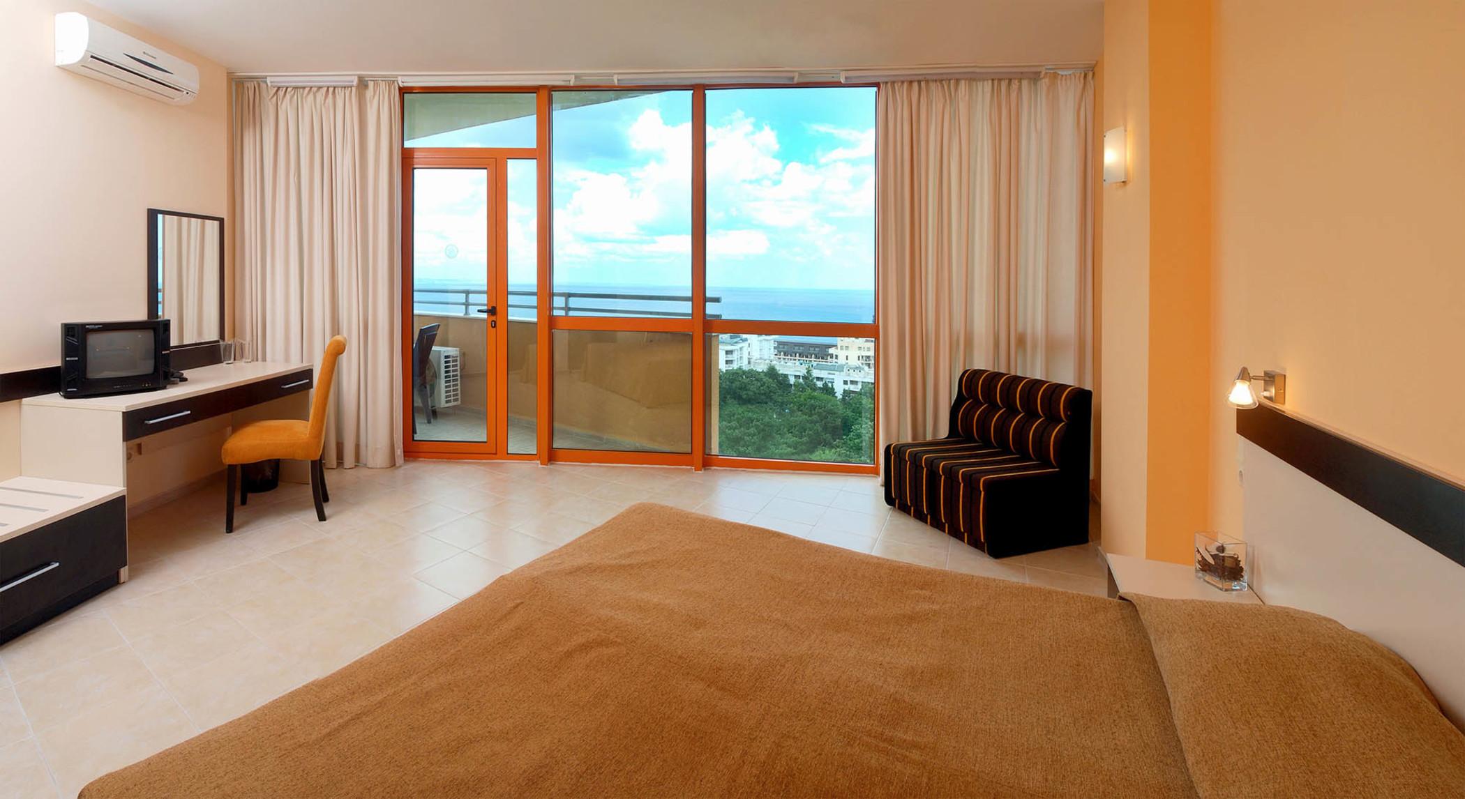Sunrise Hotel 4*